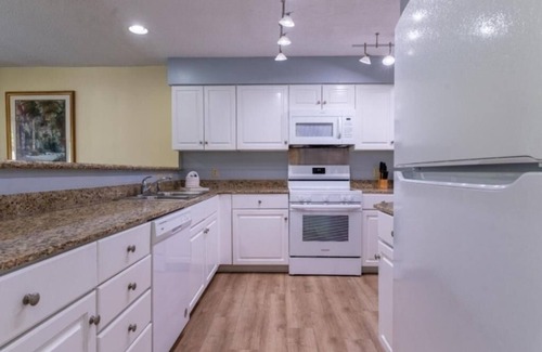 Shipyard Plantation House | Spinnaker 2 Bedroom Townhome by Hilton Head Accommodations: FREE bikes plus more