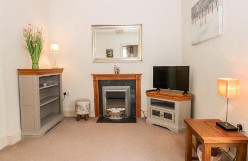 Pickering Apartment | Spire View