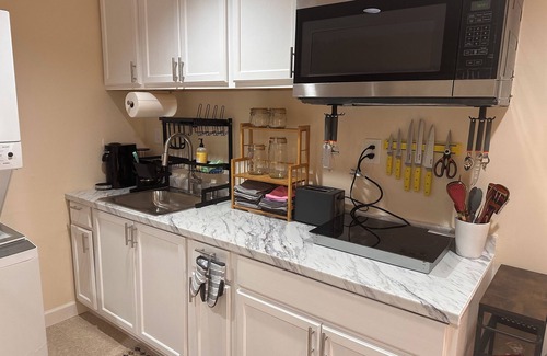 Redland House | Splendid 1-bed Apart in House with AC, WiFi, parking