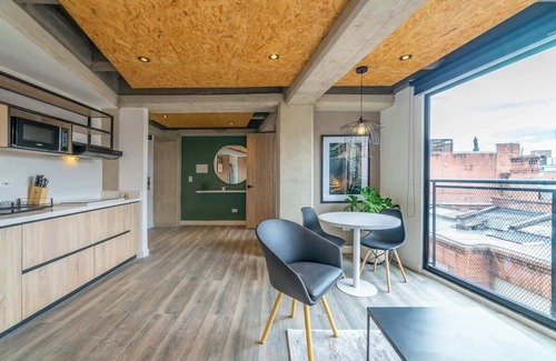 Chapinero Apartment | Splendid 1 BR in Chapinero