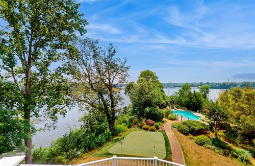 Parole House | Splendid home w/private pool, fire pit, several decks & balconies