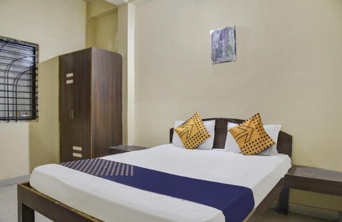 Bhopal Hotel | SPOT ON 81118 Aditya Shri Garden