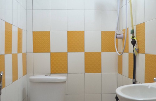 Bayan Lepas Hotel | SPOT ON 89821 Batu Maung Sempoi Inn And Cafe