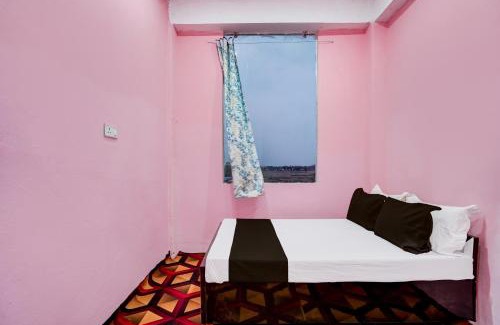 Gyanpur Hotel | SPOT ON Raj Palace