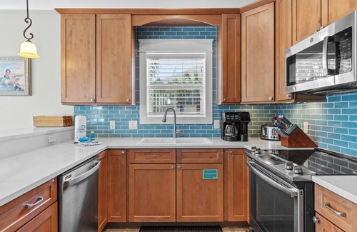 Frangista Beach House | Spring and Summer is Just Around the Corner. Come Enjoy at Neptune's Nook.