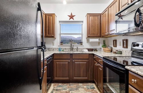 Pigeon Forge Condo | Spring and Summer Dates Available - Discounted Rates - Cedar Lodge