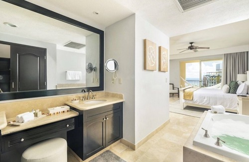 Puerto Juarez Resort | SPRING BREAK MARCH 14-21 VILLA PALMAR CANCUN- 2-bedroom Sleeps 6 OCEANVIEW