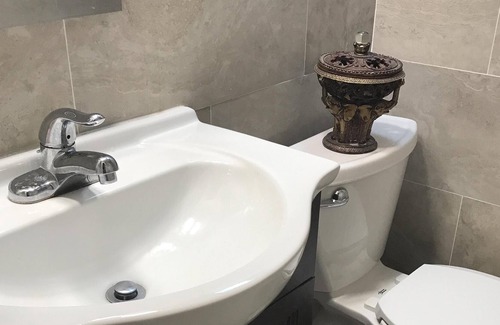 Overtown House | SPRING GARDEN OASIS ~ Just 5 minutes away from everything in Miami ~