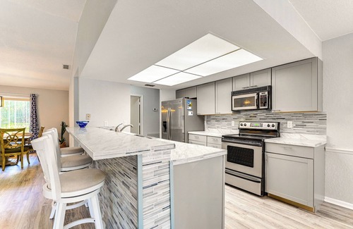 Spring Hill House | Spring Hill Home: Private Pool, 9 Mi to Beach!