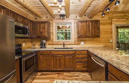 Bremen Cabin | SPRING IS IN THE AIR! BOOK YOUR SPRING GETAWAY NOW!