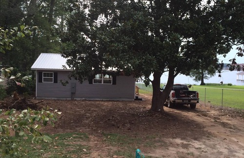 Warwick Cottage | Spring is in the air for fishing and fun!