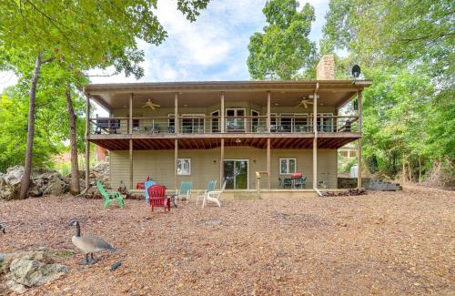 Mammoth Spring House | Spring River Vacation Rental with Deck and Views
