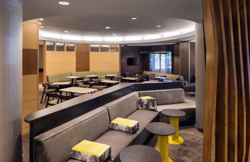 Bakersfield Hotel | SpringHill Suites Bakersfield