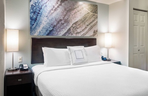 Bakersfield Hotel | SpringHill Suites by Marriott Bakersfield