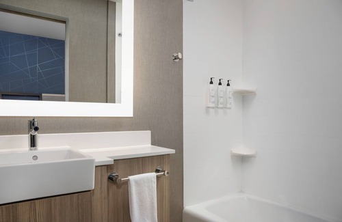 New Castle Hotel | SpringHill Suites by Marriott Birmingham Gardendale