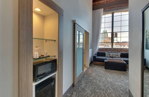 Montgomery Hotel | SpringHill Suites by Marriott Montgomery Downtown