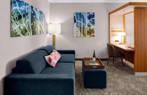 Lenexa Hotel | SpringHill Suites by Marriott Kansas City Lenexa City Center