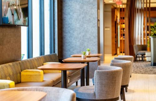 Oakland Hotel | SpringHill Suites by Marriott Oakland Airport