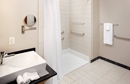 Green Bay Hotel | SpringHill Suites Green Bay