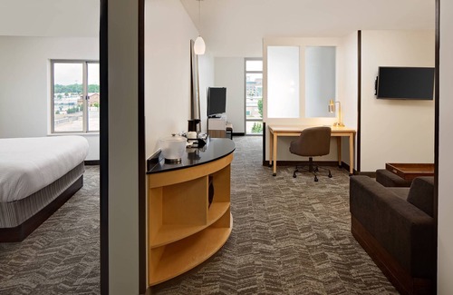 Green Bay Hotel | SpringHill Suites Green Bay