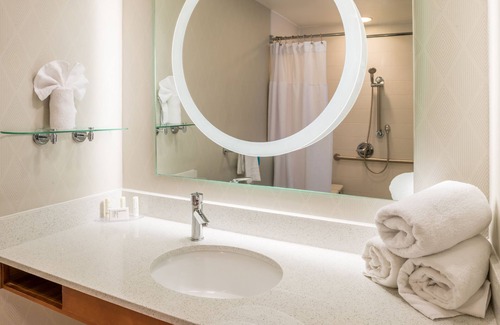 Huntsville Hotel | SpringHill Suites Huntsville Downtown