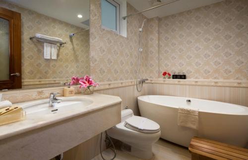 Old Quarter Hotel | SQ Hang Gai Hotel & Spa