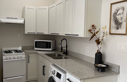 Indianola Apartment | Squareview Stays - Modern Apartment On the Square