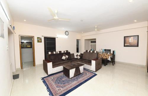 Tirupati Apartment | Sree Elite Home Stay
