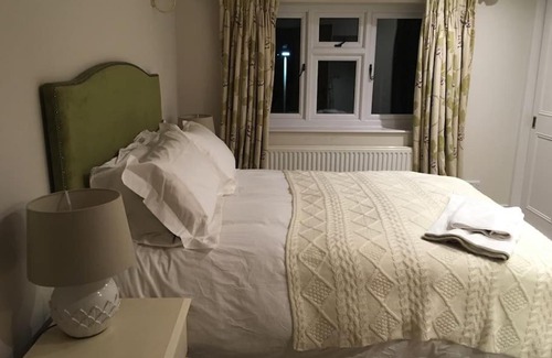 Ampleforth House | St Anthony’s, bright perkily decorated 3 bedroom house