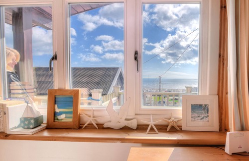 Lyme Regis Cottage | ST ANTON, pet friendly, country holiday cottage in Lyme Regis