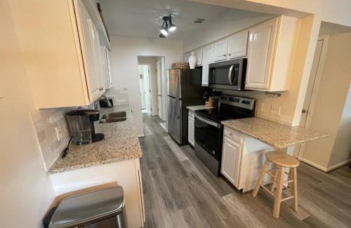 St. Augustine Beach Apartment | St Augustine Beach Condo 3/5 Min Walk Beach/Cafes