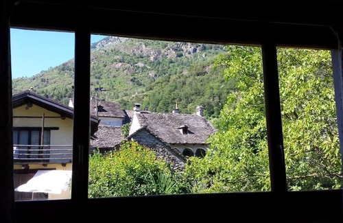 Aurigeno Ski Chalet | St Christopher House - Studio