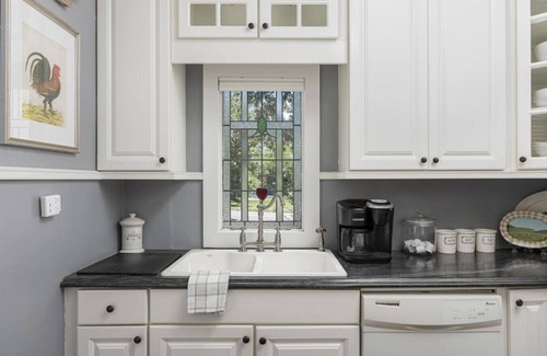 St. Elmo Improvement League House | St. Elmo Bliss Bungalow - 2BR