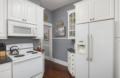 St. Elmo Improvement League House | St. Elmo Bliss Bungalow - 2BR