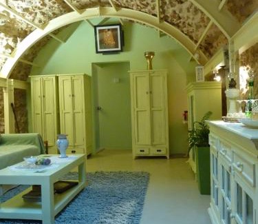 Agios Georgios Sykousis House | St. George Sykoussis Traditional Residence