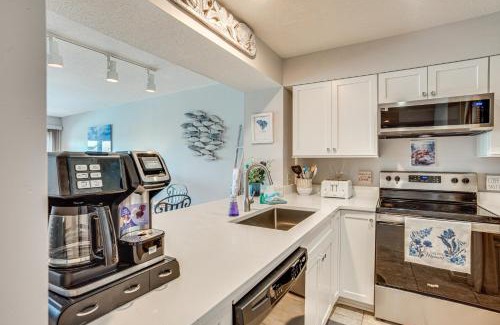 Beachwalk Apartment | St Helena Island Condo - half Mi to Beach