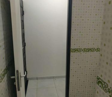 Les Hattes Apartment | ST-Laurent Centre - Baka lycée Confort T1