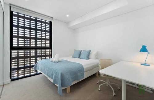 St. Leonards Apartment | St Leonards 2B2B Apt with Skyview