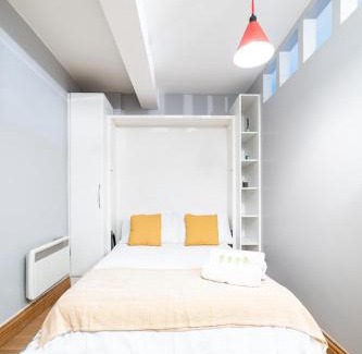 Cheap Apartment | (St' Paul Cathedral) London Studio Apartment