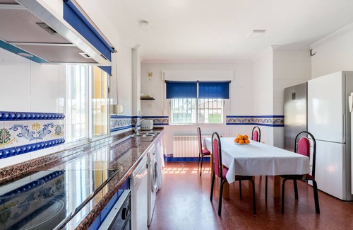 Valencina de la Concepcion Villa | Star's House Seville. 10 minutes from Seville. Private pool