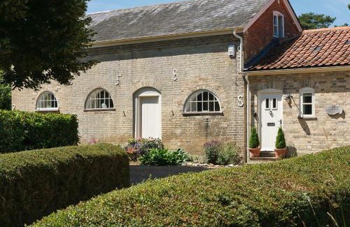 Saxmundham House | Stable Cottage at the Grove, Great Glemham