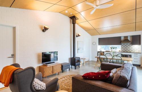 Robinson House | Stablebase