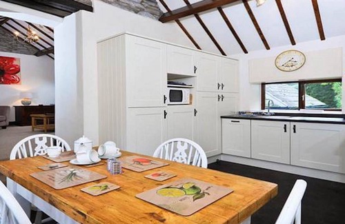 Ambleside House | Stablemans Cottage, perfect riverside location between Ambleside & Rydal