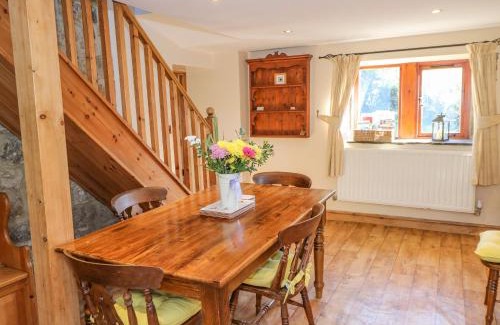 Todmorden House | Stables Cottage