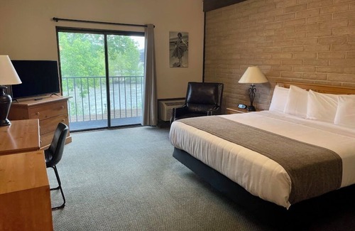 Salmon Hotel | Stagecoach Inn