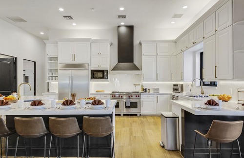 Indio House | Stallion Estate Lazy River, Bowling & Theater