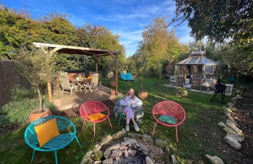 Stamford Other | Stamford Meadows Glamping with Private Hot Tubs