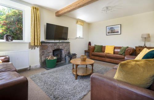 Troutbeck House | Stamp Howe - Great Views with garden and pub nearby