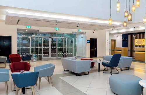 Jumeira 1 Apartment | Standard King Or Twin Room Near Etihad Museum