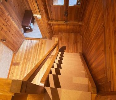 Yi County Cabin | Standing in the wild